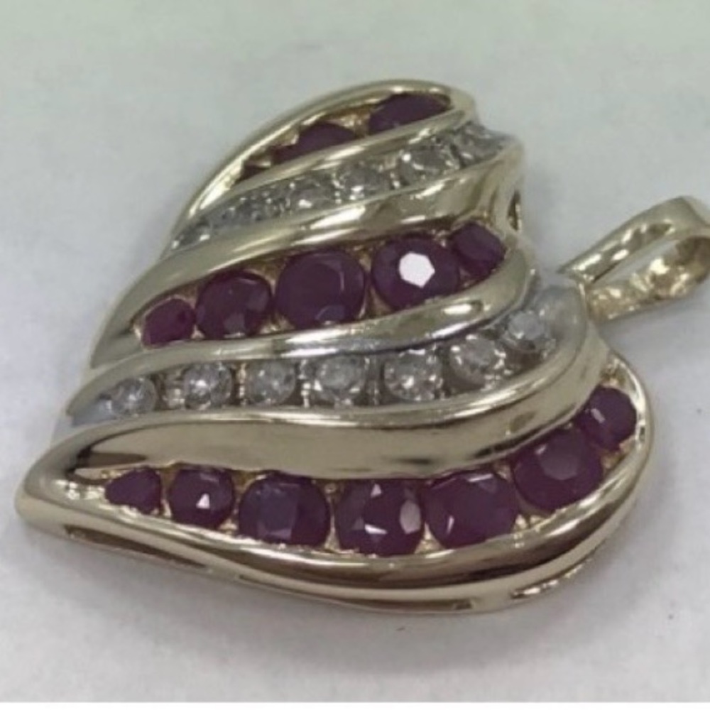10 Kt Ruby And Diamond Pendent - image 1